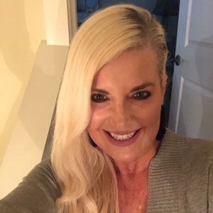 Meet your Posher, Leslie